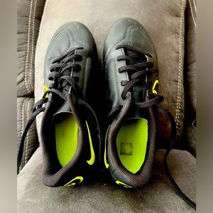 Boys Nike cleats.  Size 5 1/2.  Shoes were only used one time.